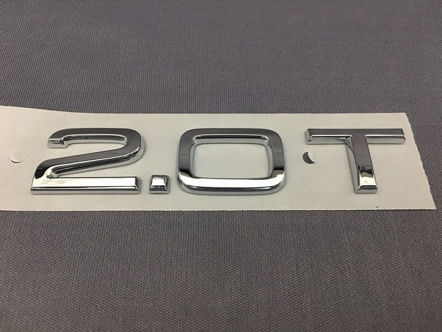 AUDI 純正 リアエンブレム"2.0T"純正番号:8H0853743H2ZZ